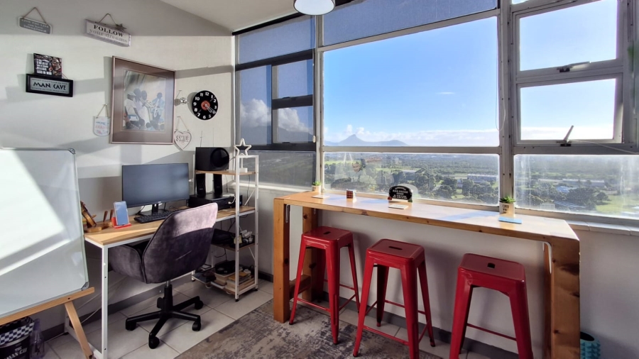 1 Bedroom Property for Sale in Townsend Estate Western Cape